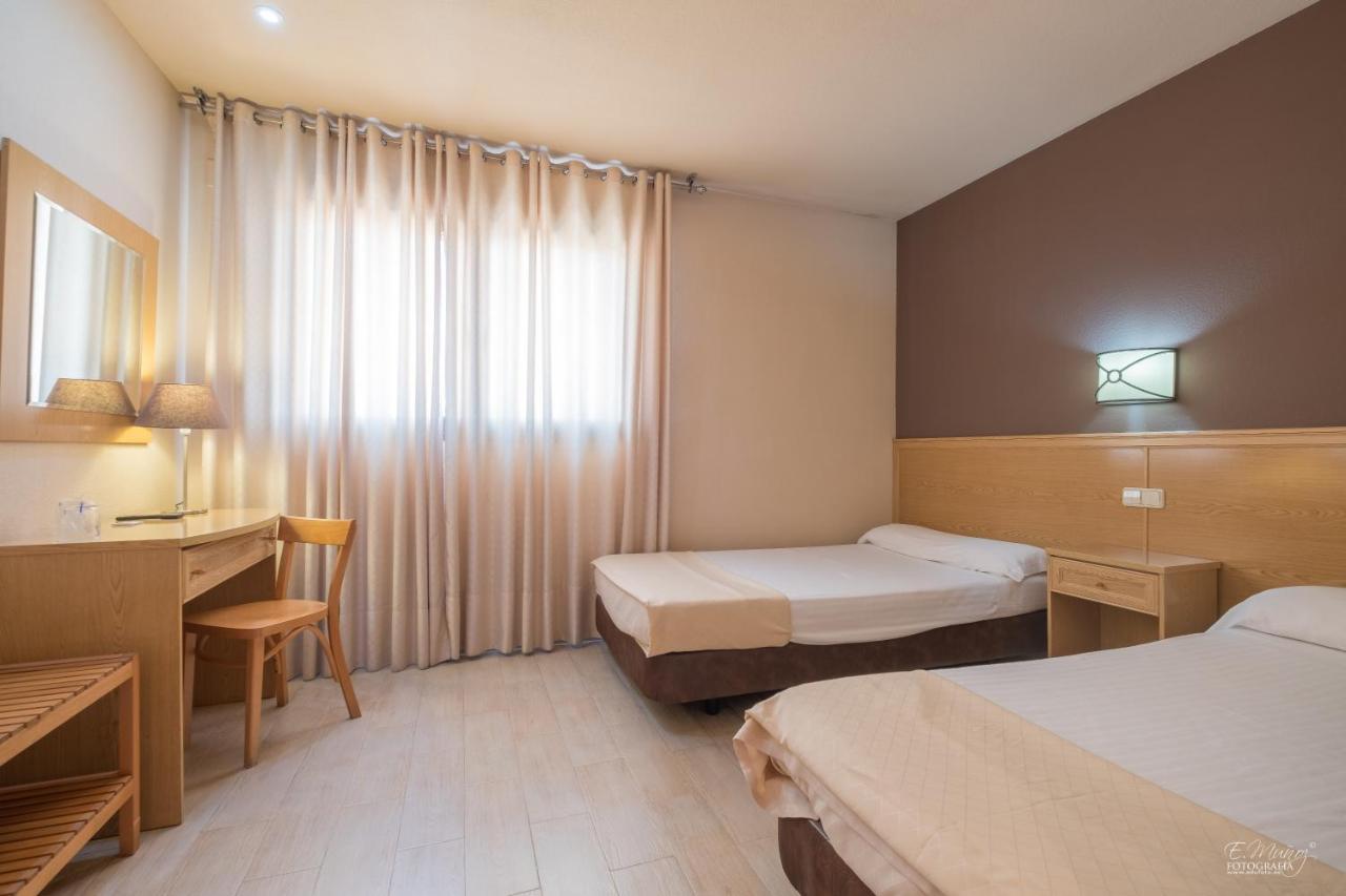 Hotel Vivar Grinon Room photo